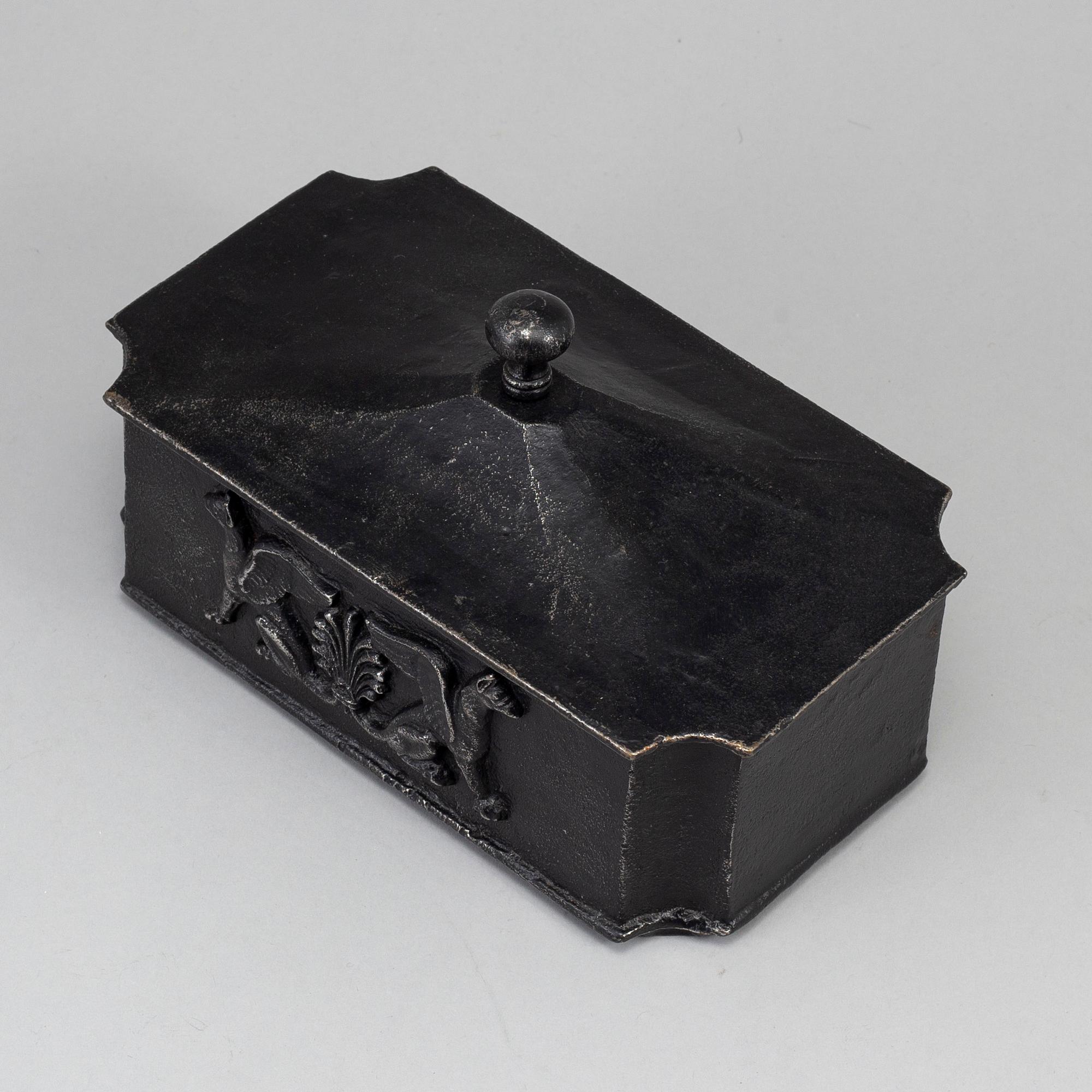 An Empire cast iron box, first half of the 19th century.