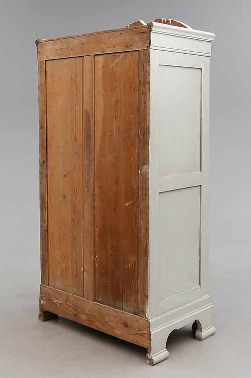 KLÄDSKÅP, 1900-talets början.