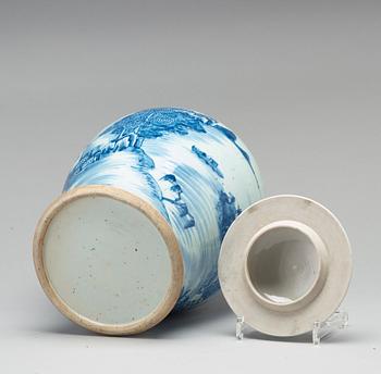 A blue and white jar with cover, Qing dynasty, Qianlong (1736-95).