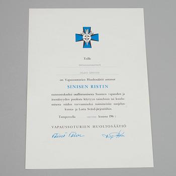 PARTI MEDALJER, ca 40 st, DIPLOM och UTMÄRKELSER, 15 st, Finland 1940-tal.