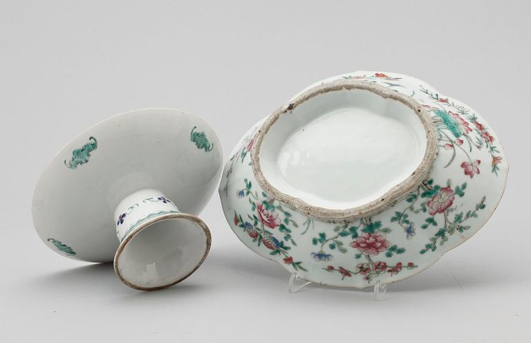 TAZZA SAMT SKÅL, porslin, Qing-dynastin, Kina ca 1900.