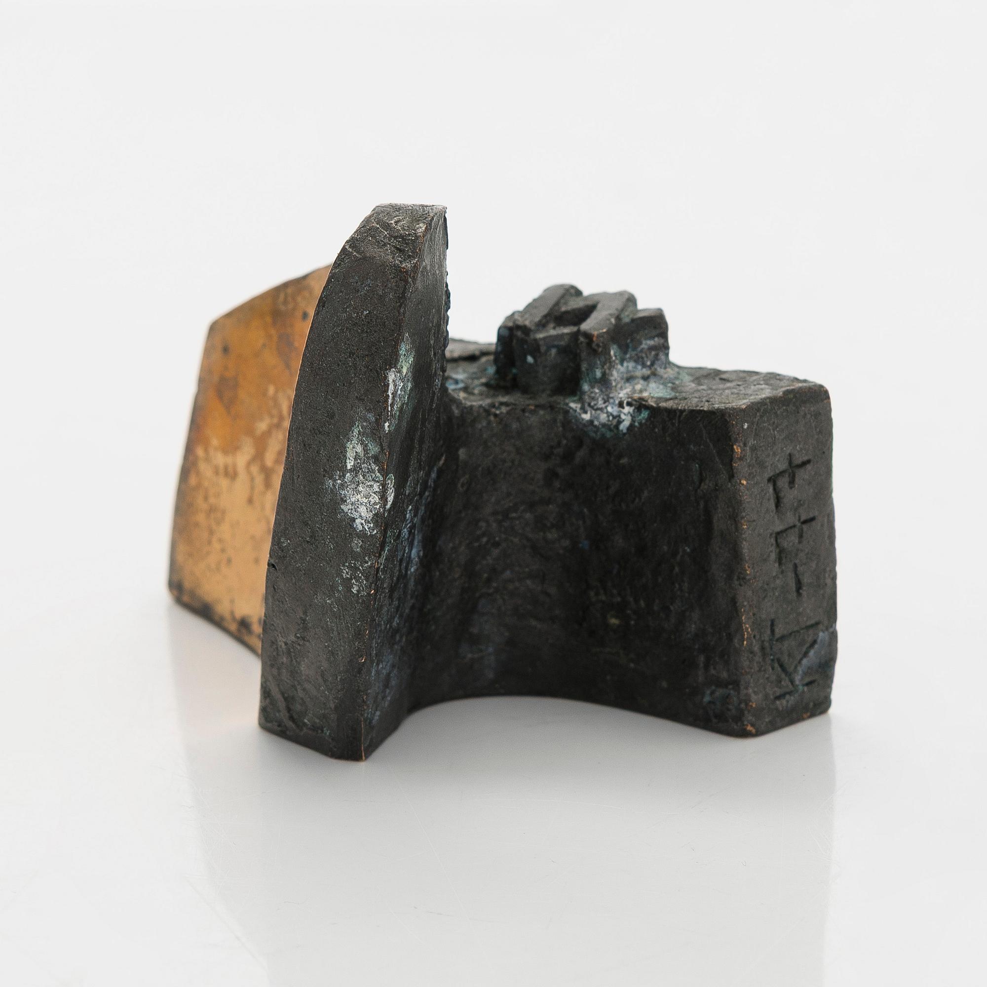 Kain Tapper, "Aura".