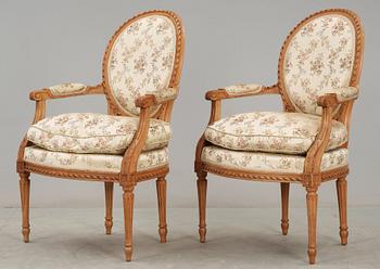 KARMSTOLAR, ett par. Frankrike, 1700-talets andra hälft. Louis XVI.