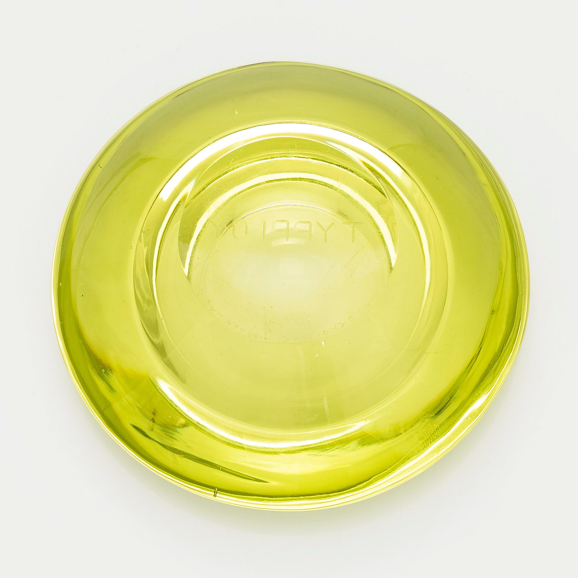 Aimo Okkolin, A' Flying saucer' glass bowl, signed Aimo Okkolin Riihimäen Lasi Oy.