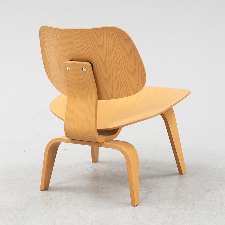 Charles and Ray Eames, an ash 'Plywood Group LCW' chair, Vitra, 2008.