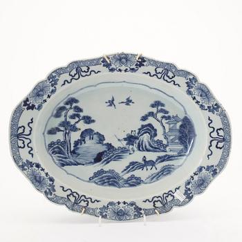 TERRINFAT, porslin, Kina, Qianlong (1736-95).