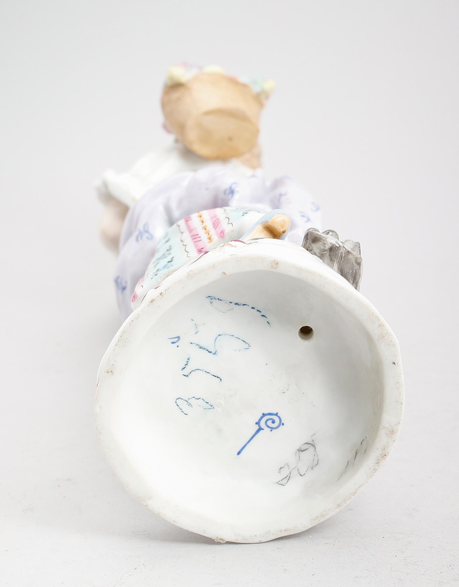 FIGURIN, porslin, rokokostil, 1900-tal.