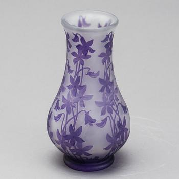 Karl Lindeberg, A Karl Lindeberg Art Nouveau cameo glass vase, Kosta, Sweden, model 106.