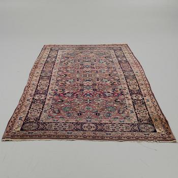 Carpet, Tabriz, 288 x 160 cm.
