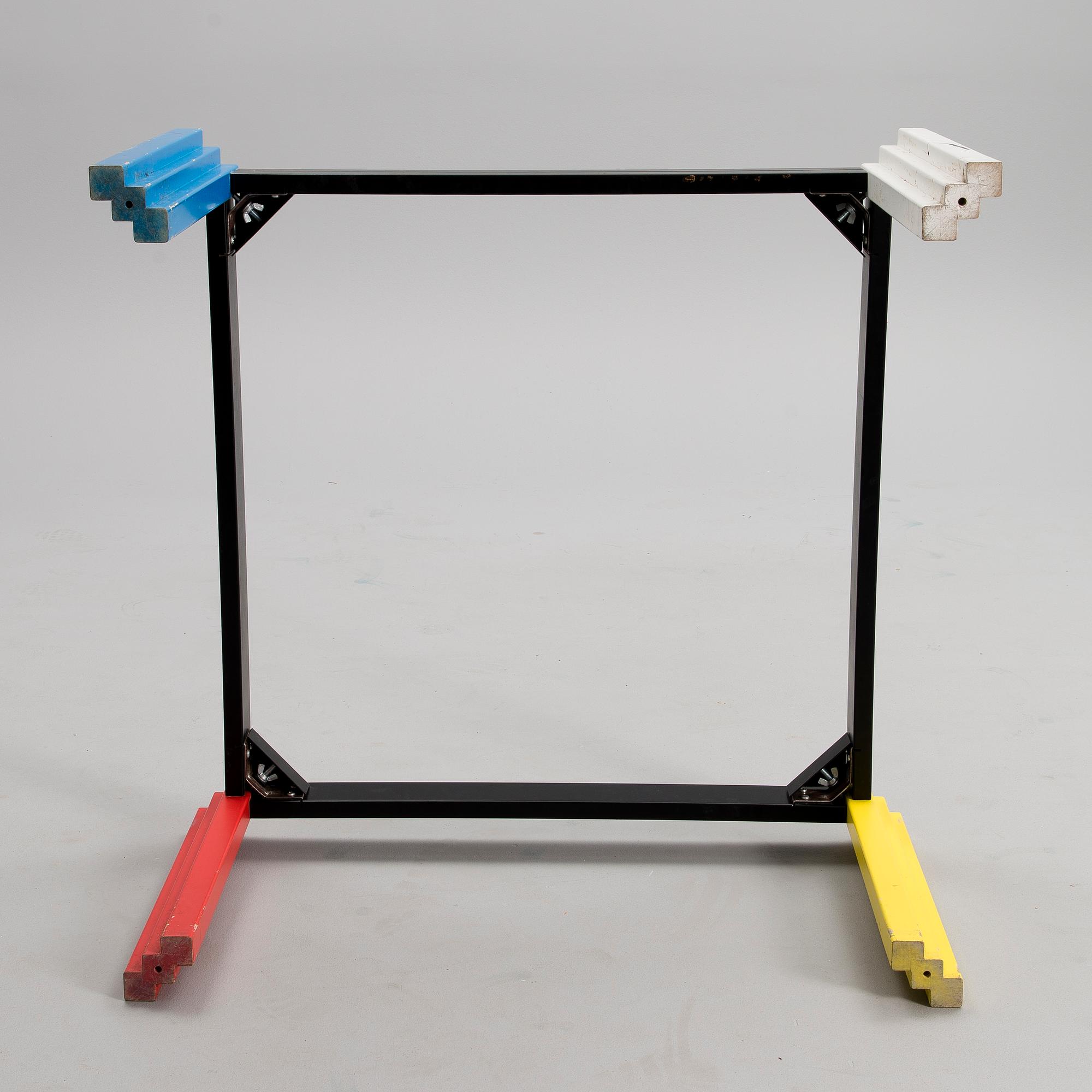 YRJÖ KUKKAPURO, SOFFBORD. Prototyp. Tidigt 1980-tal.
