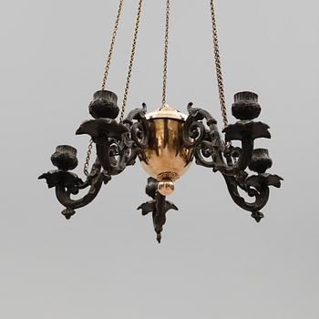 AMPEL, 1800-talets andra hälft. Höjd ca 55 cm.