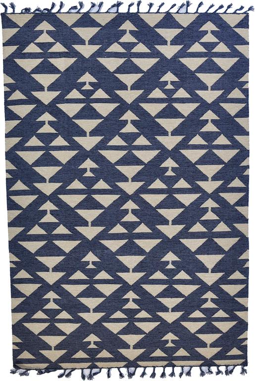 A carpet flat weave, ca 300 x 202 cm.