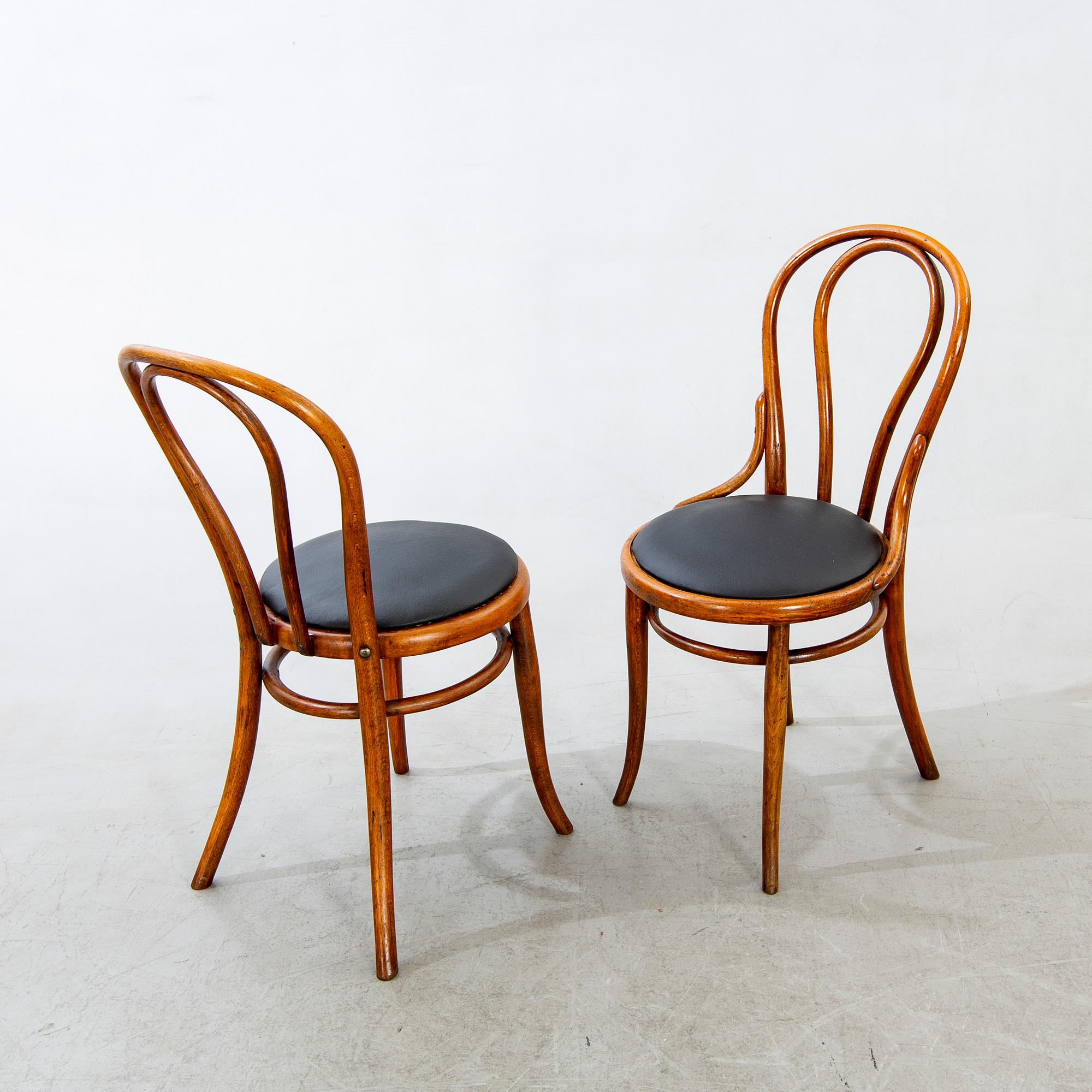 Stolar, 4 st Thonet modell 18 1900-talets första hälft.