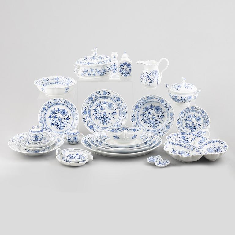 A 66-piece porcelain dinner service, "Zwiebelmuster", Meissen, Germany.