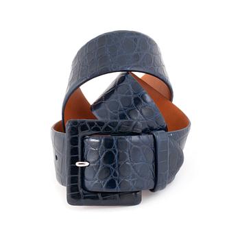 RALP LAUREN, a blue crocodil belt.
