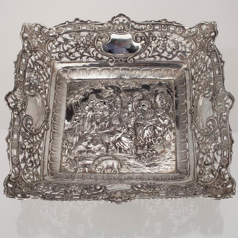 FAT, 800 silver, Tyskland, 1900-talets första hälft. Vikt 527 g.