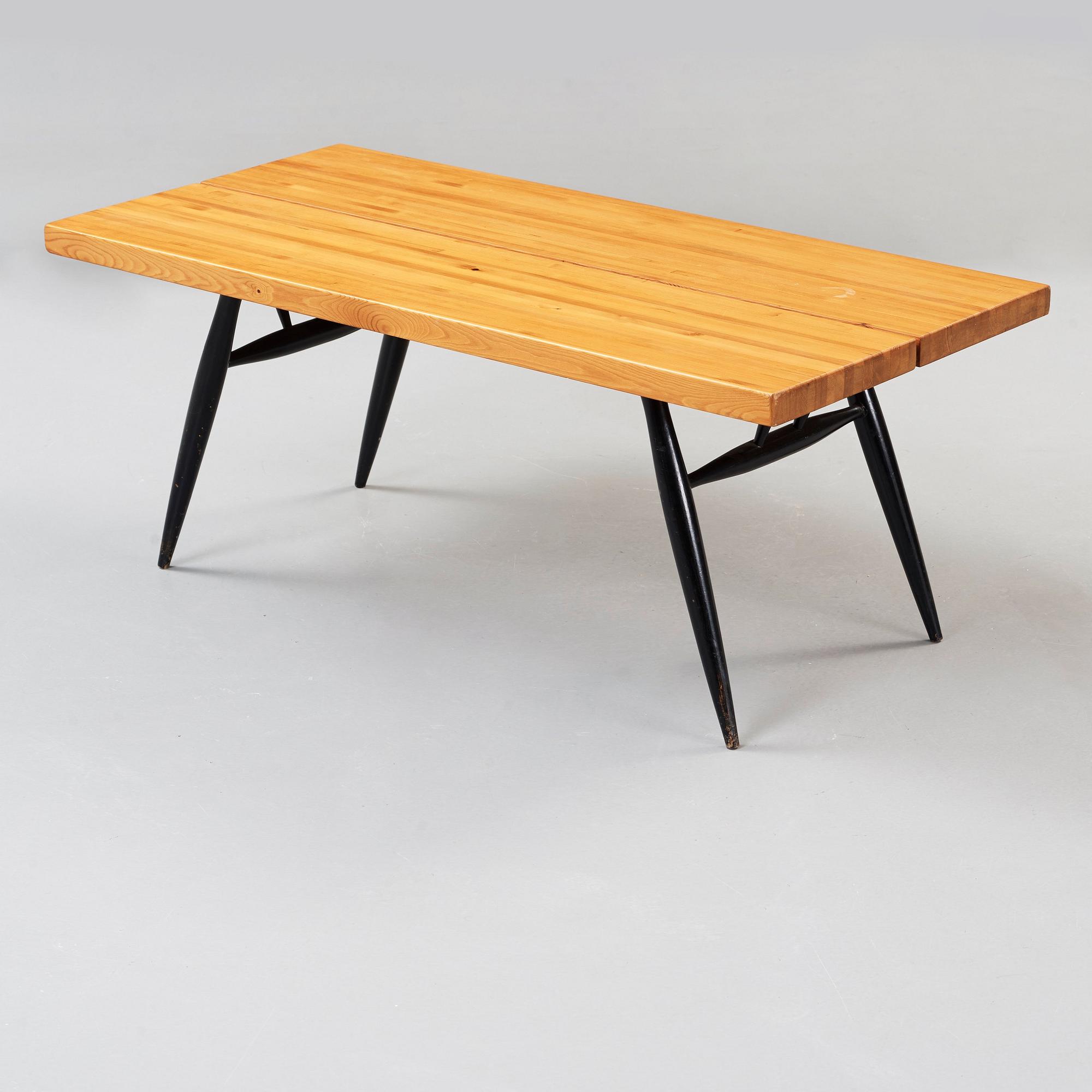 An Ilmari Tapiovaara 'Pirkka' pine sofa table, Laukaan Puu, Finland 1950's-60's.