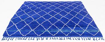 A moroccan carpet, circa 283 x 208 cm.