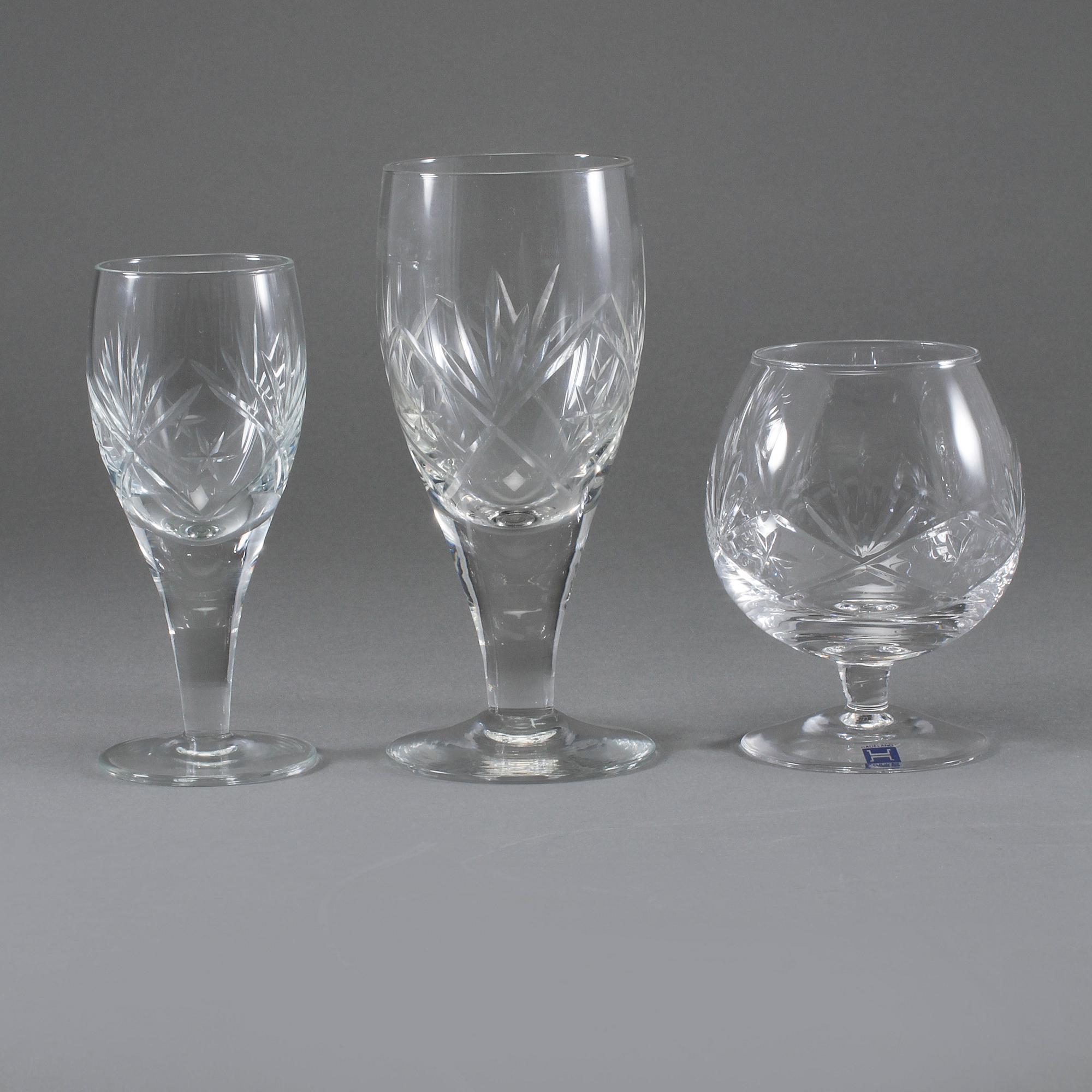 GLASSERVISDELAR, 25 st, Hadeland, Norge, 1900-talets fjärde kvartal.