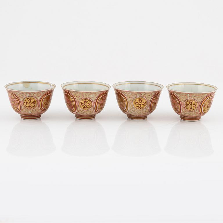 Vinkoppar, fyra stycken, porslin. Japan, tidigt 1900-tal.