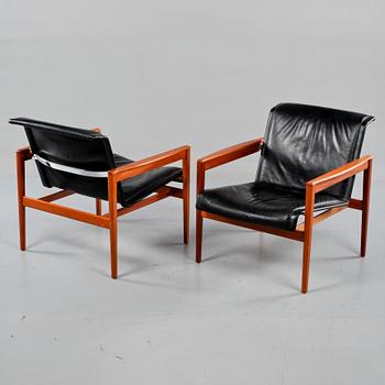 FÅTÖLJER, ett par, 1960/1970-tal.