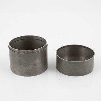 Nils Fougstedt, or Björn Trägårdh (1908-1998), a pewter box with cover, Svenskt Tenn, Stockholm 1932.