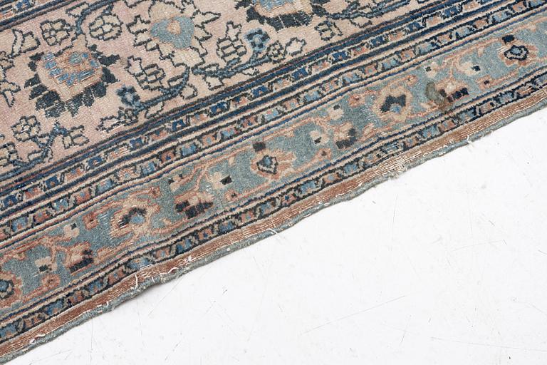 Matta, ca 440 x 335 cm.