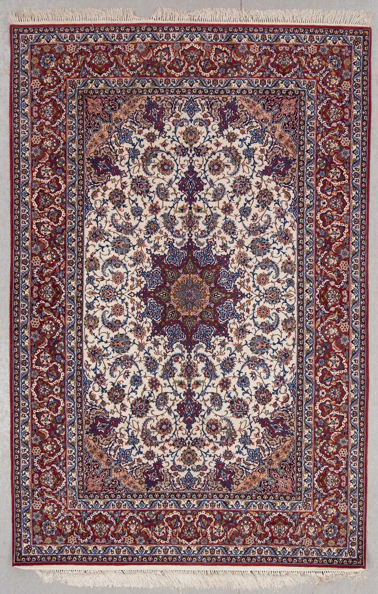 MATTA, old, Isfahan, part silk, ca 236 x 155 cm.