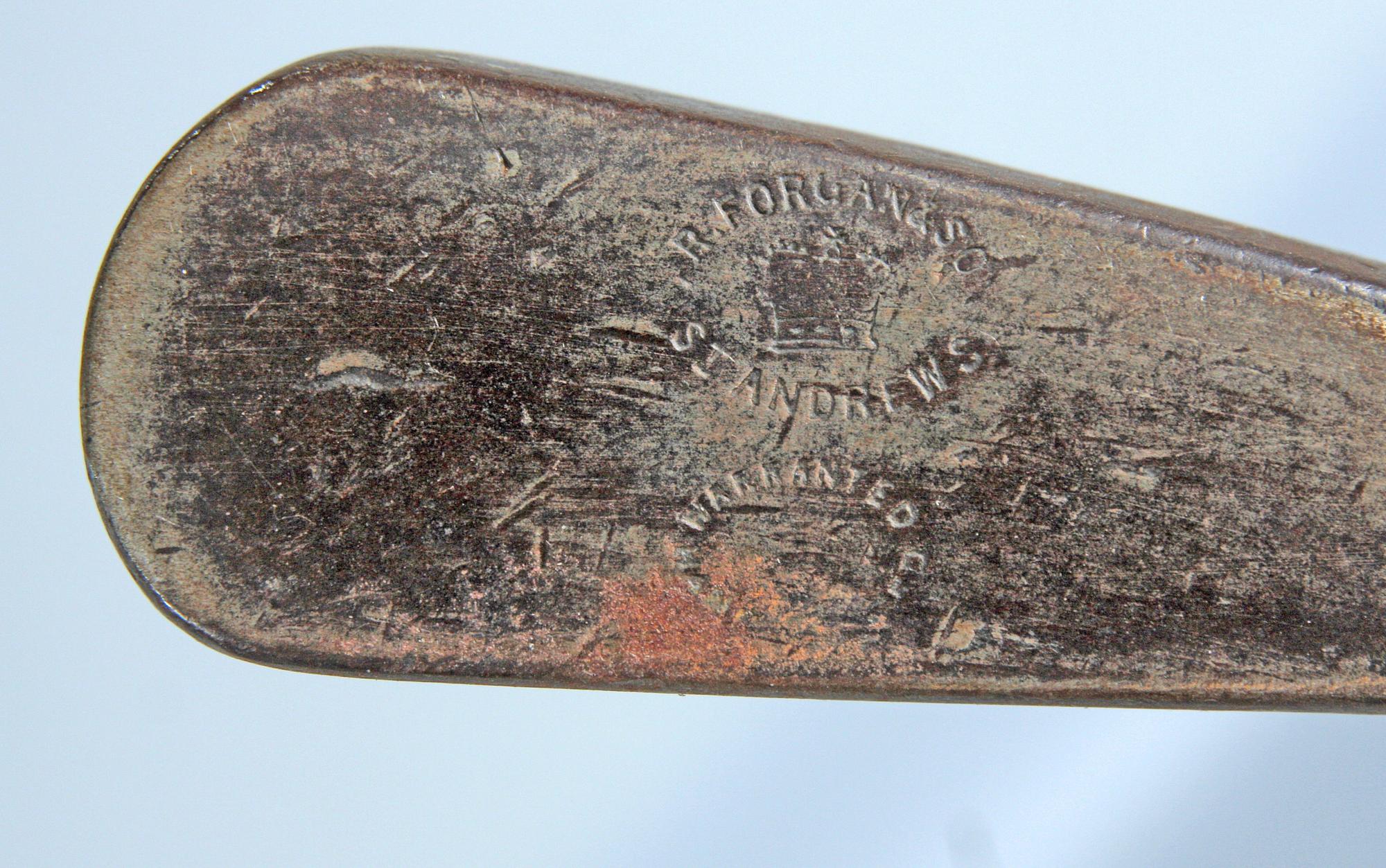 GOLFKLUBBOR, 2 st, järn, 1890-tal.