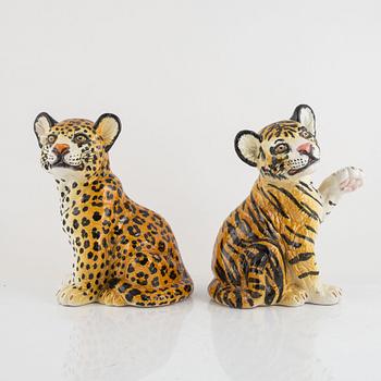 Two figurines, Italy, 1970's/80's.