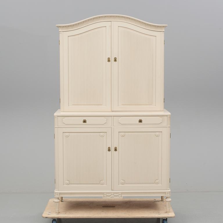 SKÅP, gustaviansk stil, 1900-talets mitt.