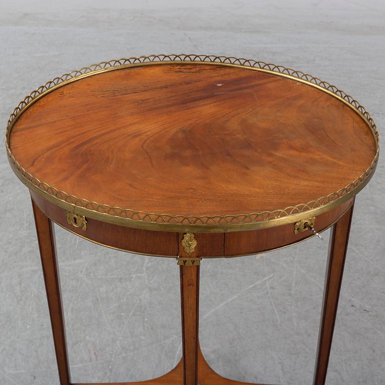 BORD, gustaviansk stil, 1900-talets början.