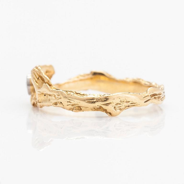 Björn Weckström, ring, "Diamantdamm", 18K guld och diamant ca 0.02 ct, Lapponia.