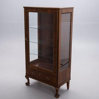 VITRINSKÅP, Chippendale-stil, 1930-tal.