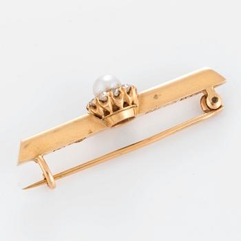 CG Hallberg brosch med en pärla och gammalslipade diamanter.