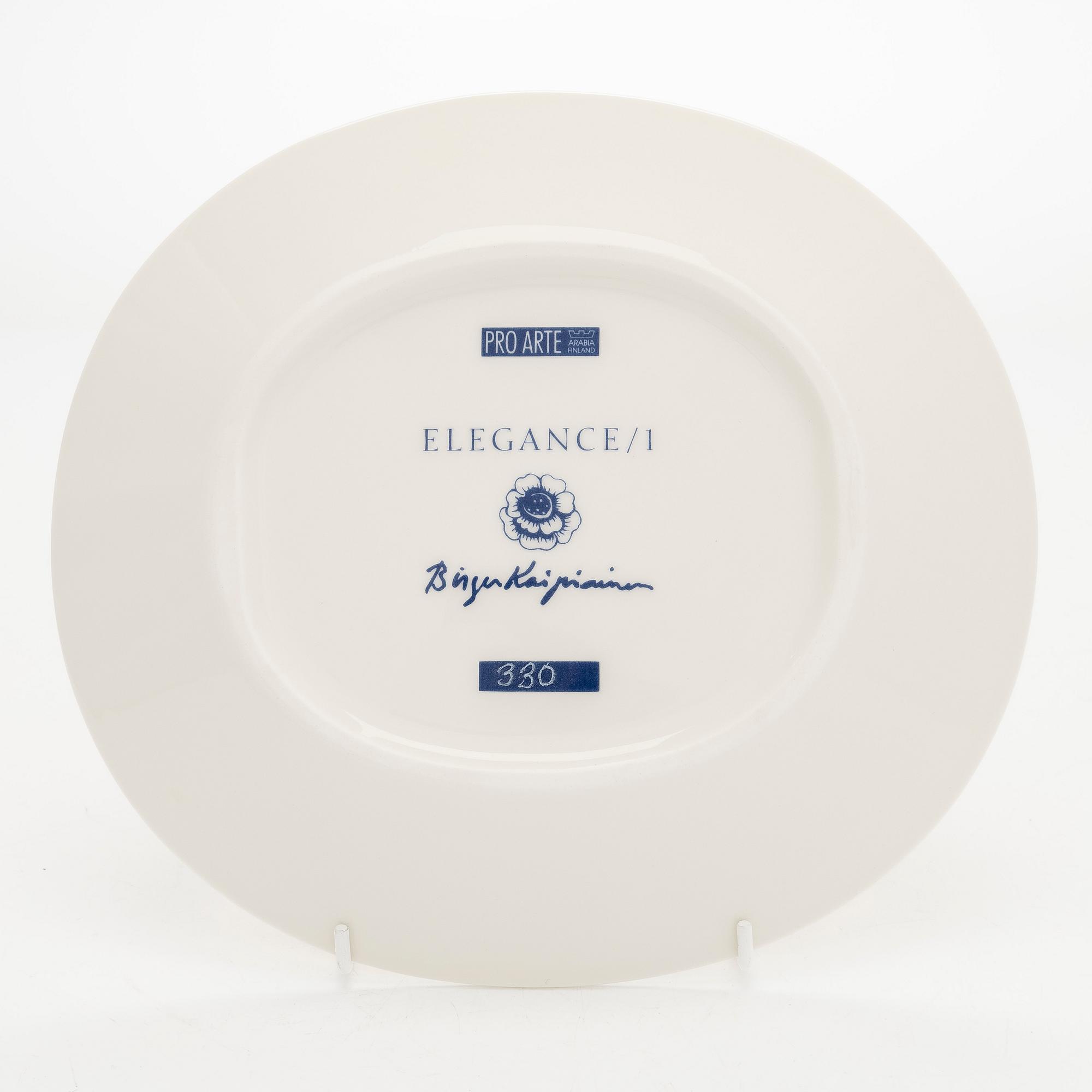 Birger Kaipiainen, fat, porslin, "Elegance/1", numrerad 330. Pro Arte, Arabia.