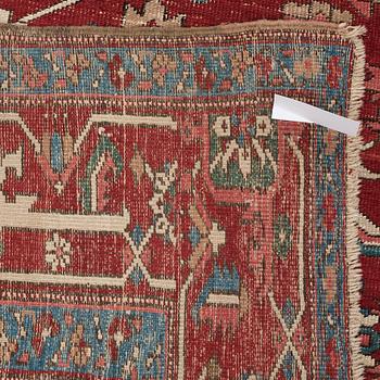 CARPET Antique Heriz. 389,5 x 290 cm.