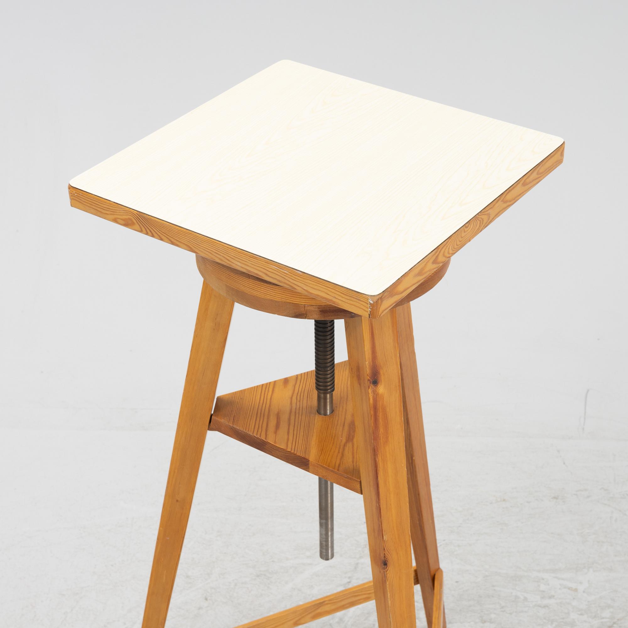 A sculpting table from the mid 20th century.