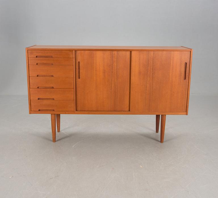 SIDEBOARD, "Florens", Troeds möbler 1900-talets mitt.

"Florens".