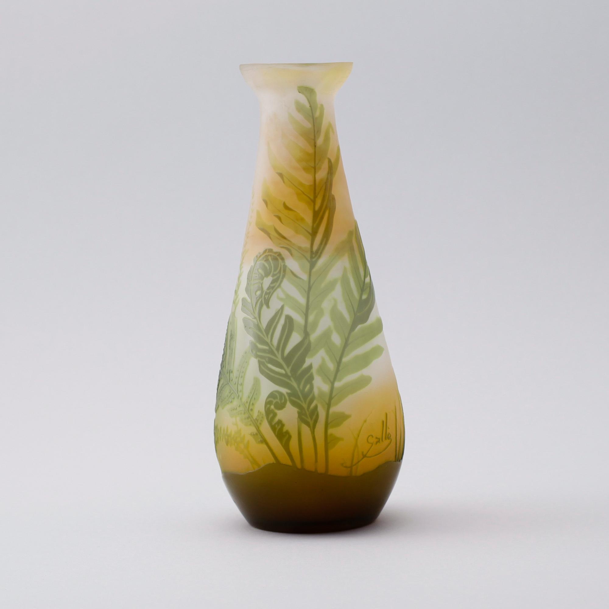 VAS, glas, jugend, Émile Gallé, Frankrike, 1900-talets första hälft.