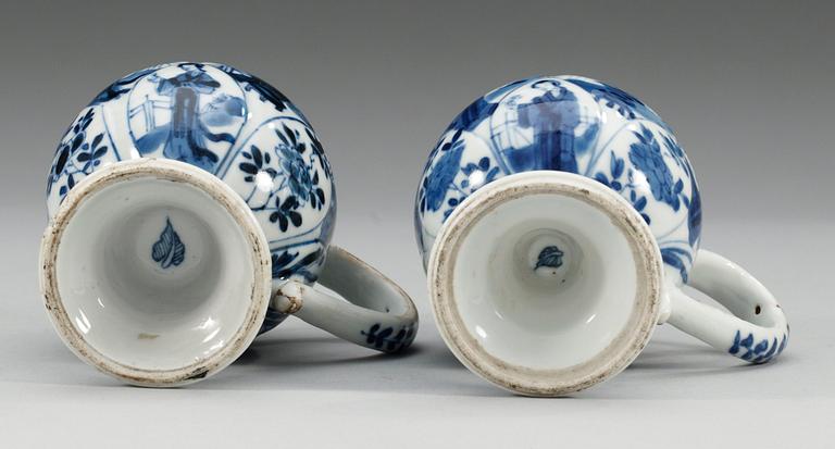 Two blue and white mustard cups, Qing dynasty, Kangxi (1662-1722). (2).