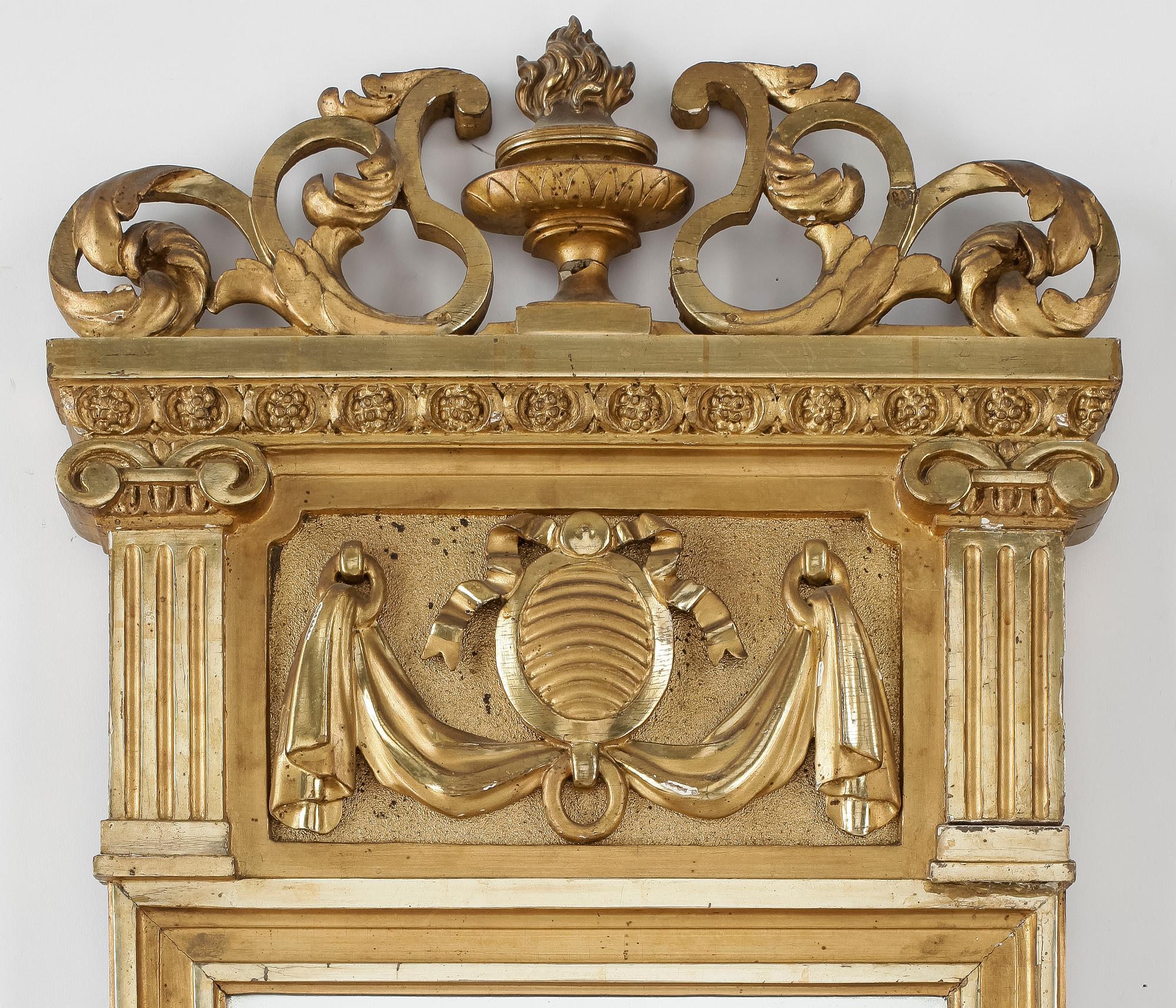 SPEGEL, sengustaviansk, omkring 1800-talets början.