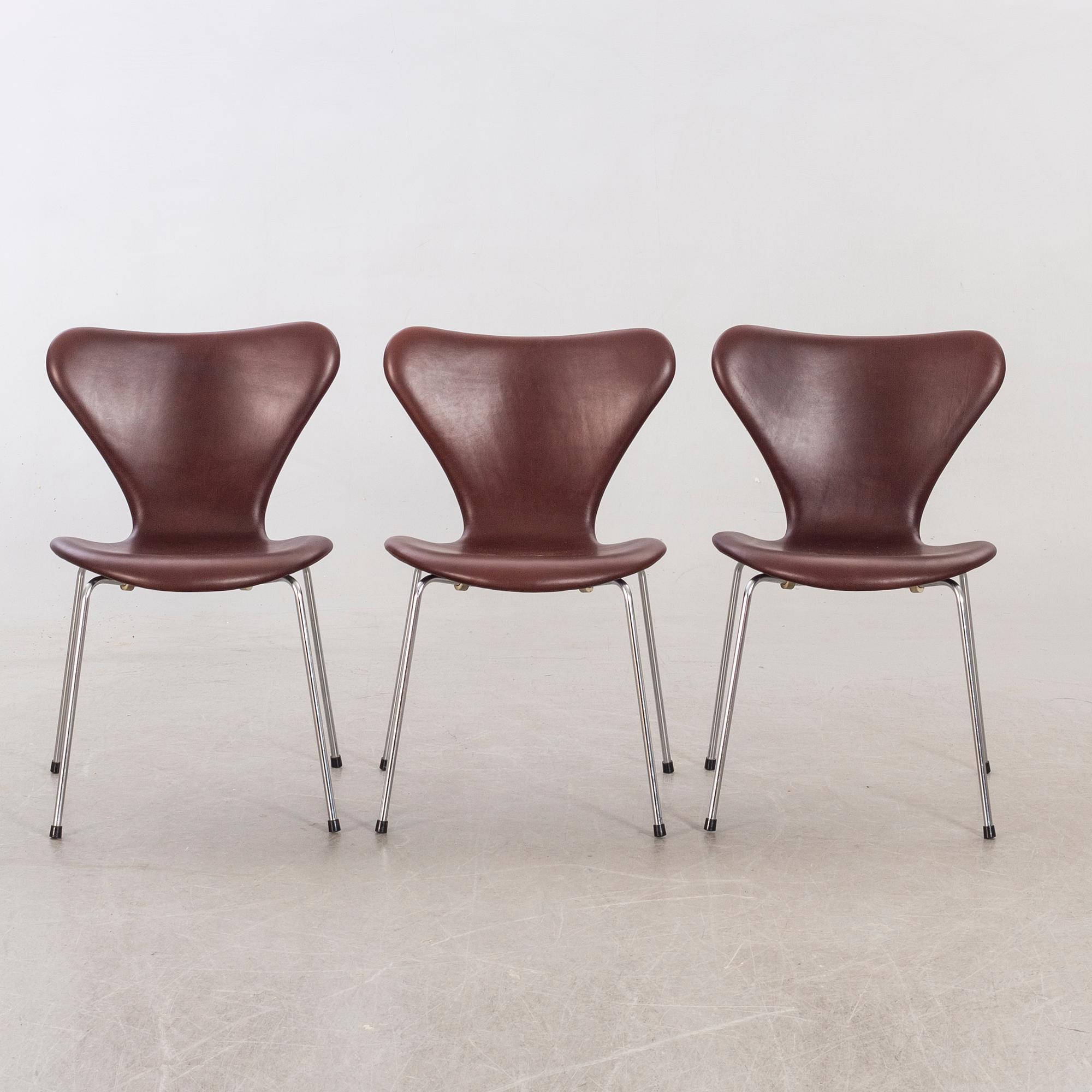 ARNE JACOBSEN, stolar, 6 st, "Sjuan", Fritz Hansen, Danmark.