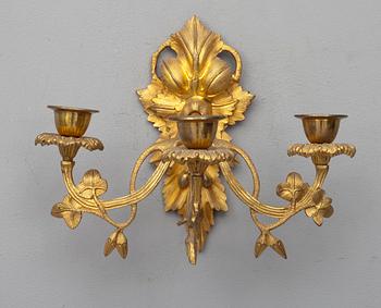 LAMPETTER, ett par, förgylld brons, 1800-talets slut.