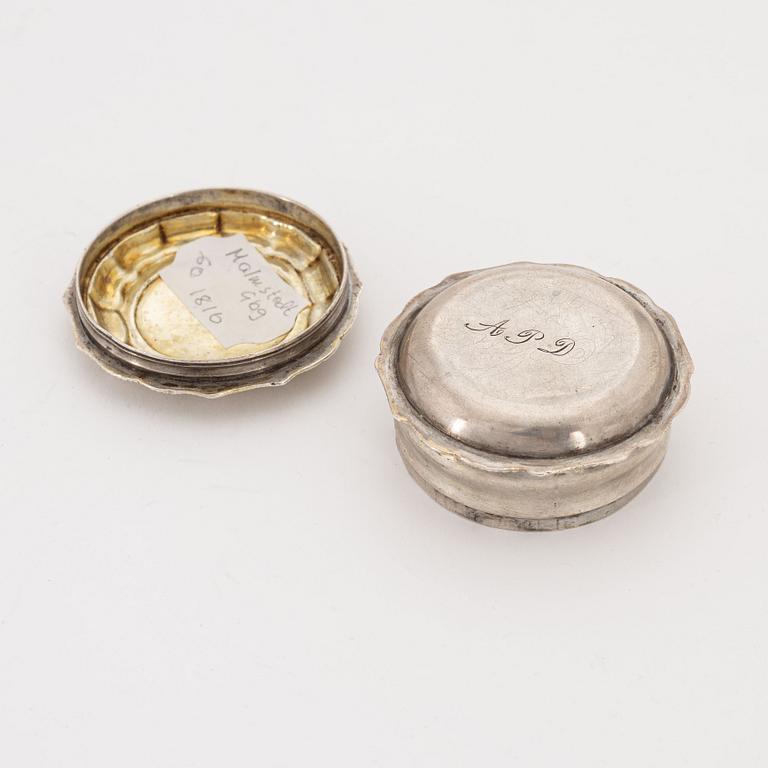 A Swedish Empire silver and parcel-gilt snuff box, mark of J. Malmstedt, Gothenburg 1816.
