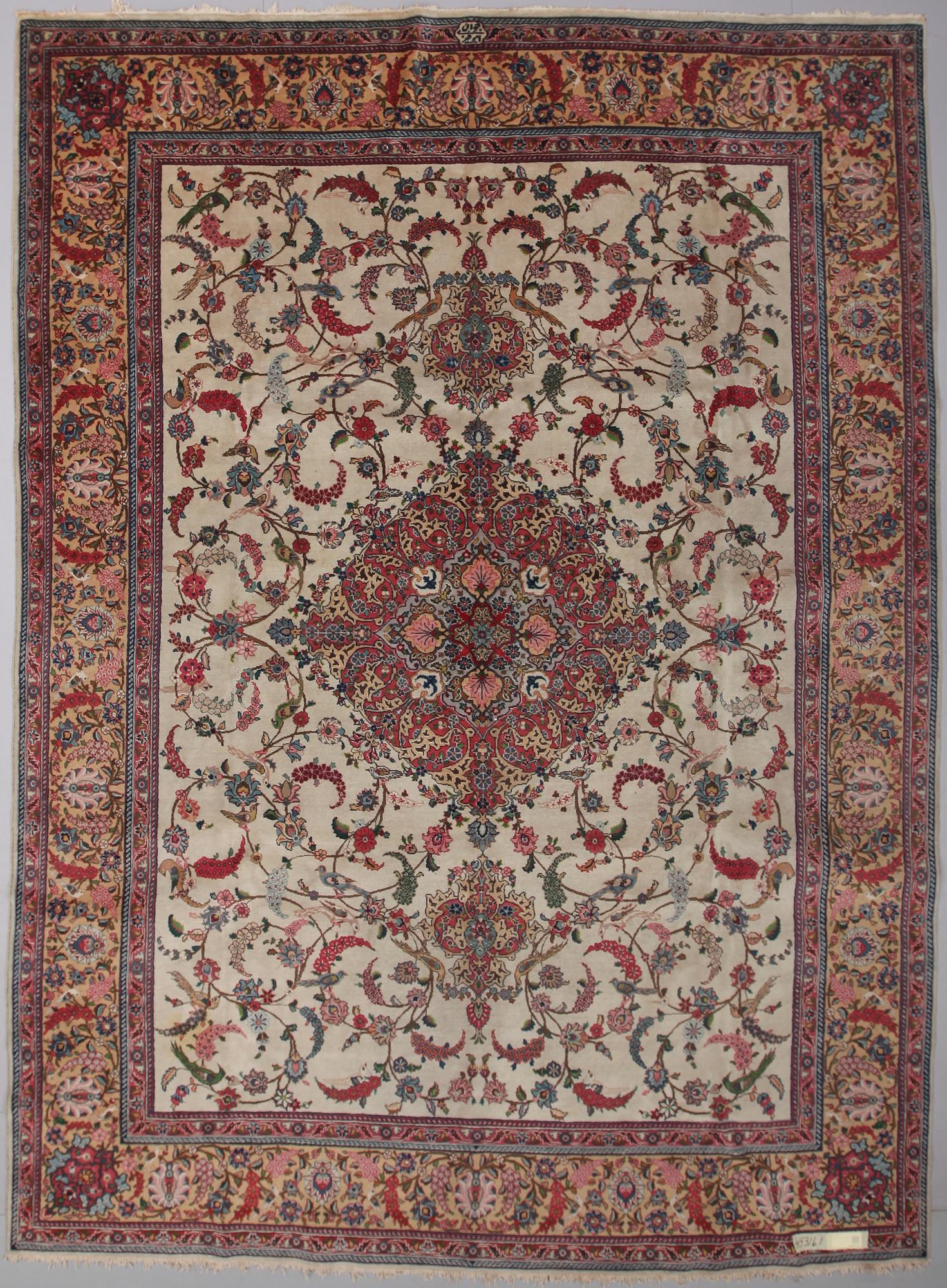 MATTA, persisk, old. 373 x 276 cm.
