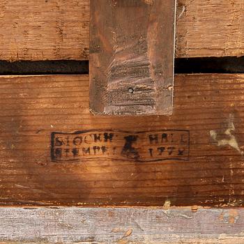 SPEGEL, av Samuel Bomansson (mästare i Stockholm 1756-71, änkan drev verkstaden till 1780-talet). Transition.