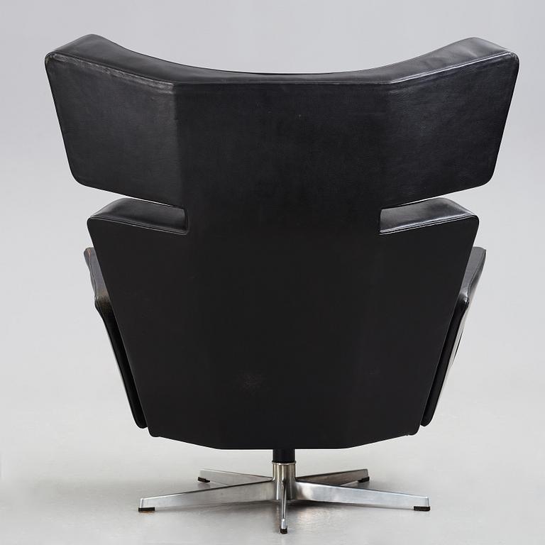 Arne Jacobsen, a black leather and aluminium "Ox-Chair", Denmark 1966.
