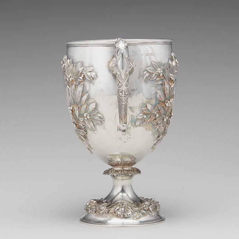 An English 19th century parcel-gilt silver cup, mark of Robert Hennell, London 1863.