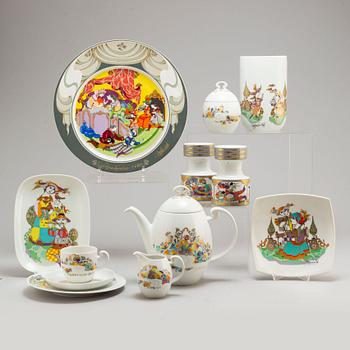 BJÖRN WIINBLAD, a part 'Studio-line' coffee porcelain service, from Rosenthal (33 pieces).